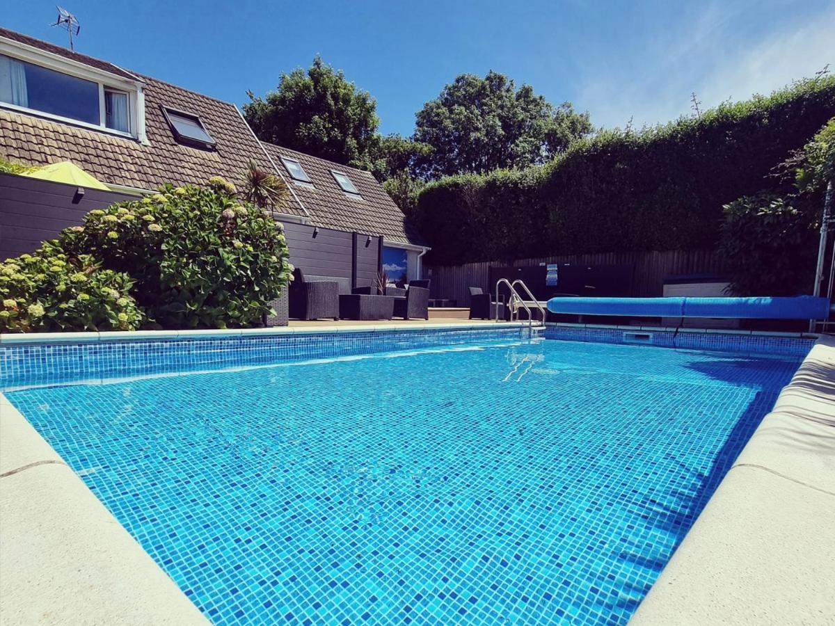 Beautiful Apartment With Private Pool Near Tenby Kilgetty Екстериор снимка
