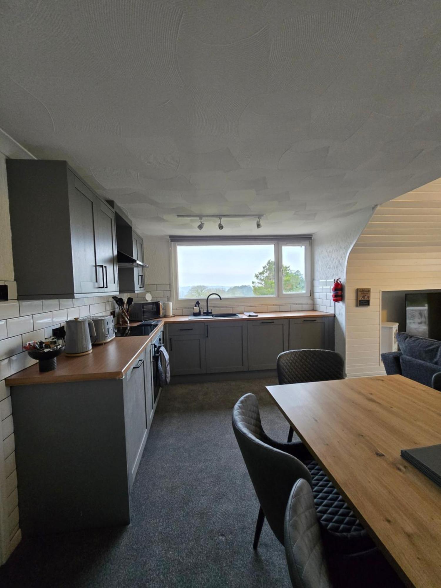 Beautiful Apartment With Private Pool Near Tenby Kilgetty Екстериор снимка